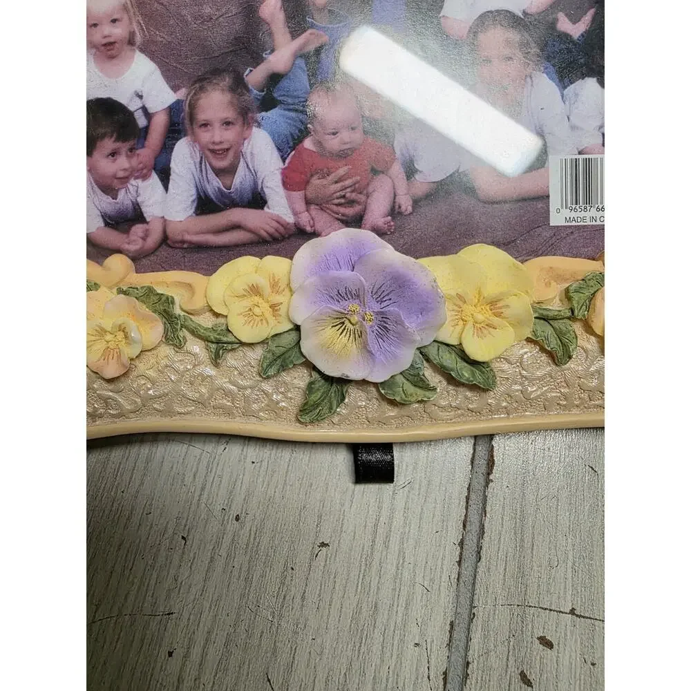 Vintage Floral Resin Family Photo Frame 4